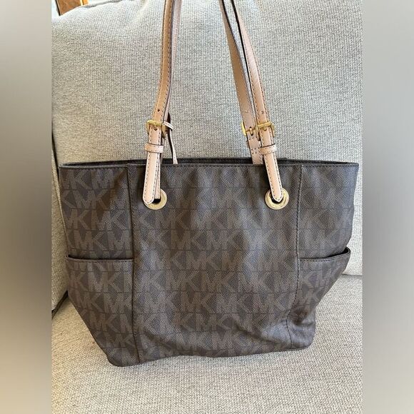 Michael Kors Jet Set Signature Tote Shoulder Bag - Picture 5 of 7